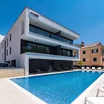Luxury Magali 3 Apartment