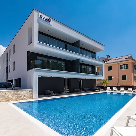 Luxury Magali 3 شقة