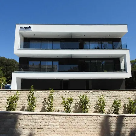 Luxury Magali 3
