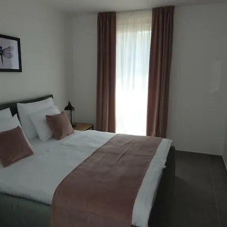 Luxury Magali 3 *