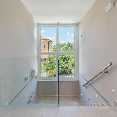 Apartment Luxury Magali 3
