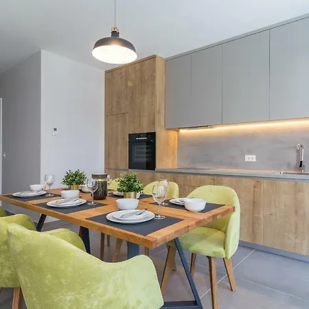 Apartment Luxury Magali 3 *