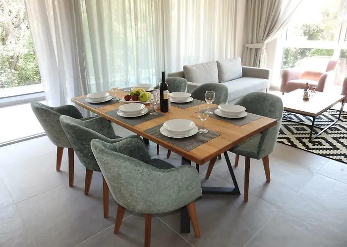 Luxury Magali 3 רוביני